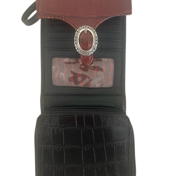 Brighton Croc Embossed Black w Brown Trim‎ Leather Crossbody - Picture 2 of 4